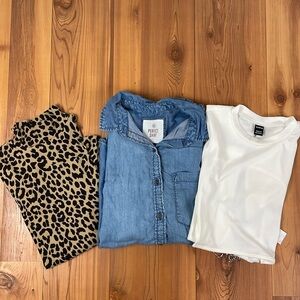 3/$15 Junior Long Sleeve Shirt Top Bundle XS Small Rhinestone Animal Chambray